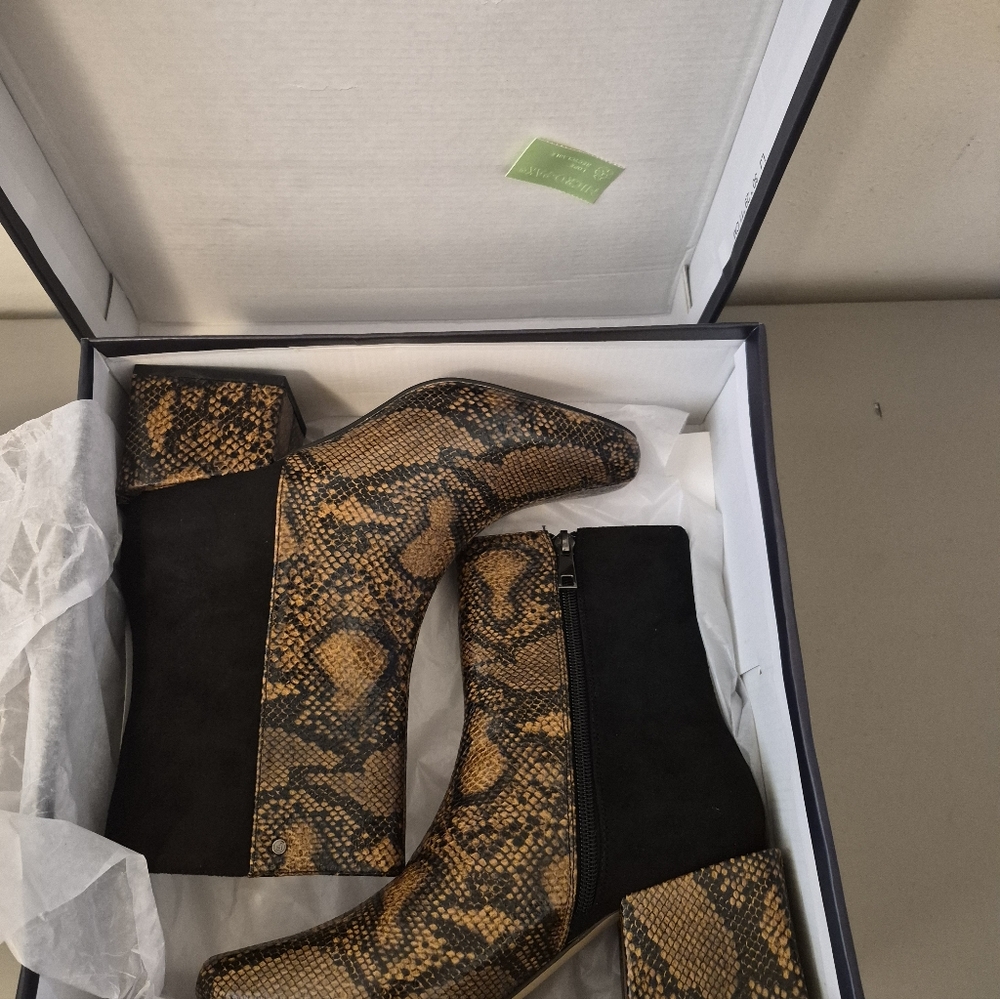 NIB French Connection Block Heeled Boots